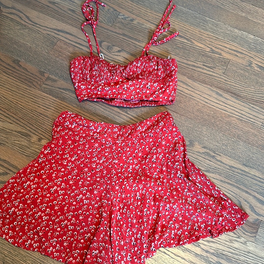 Princess Polly two piece size 4